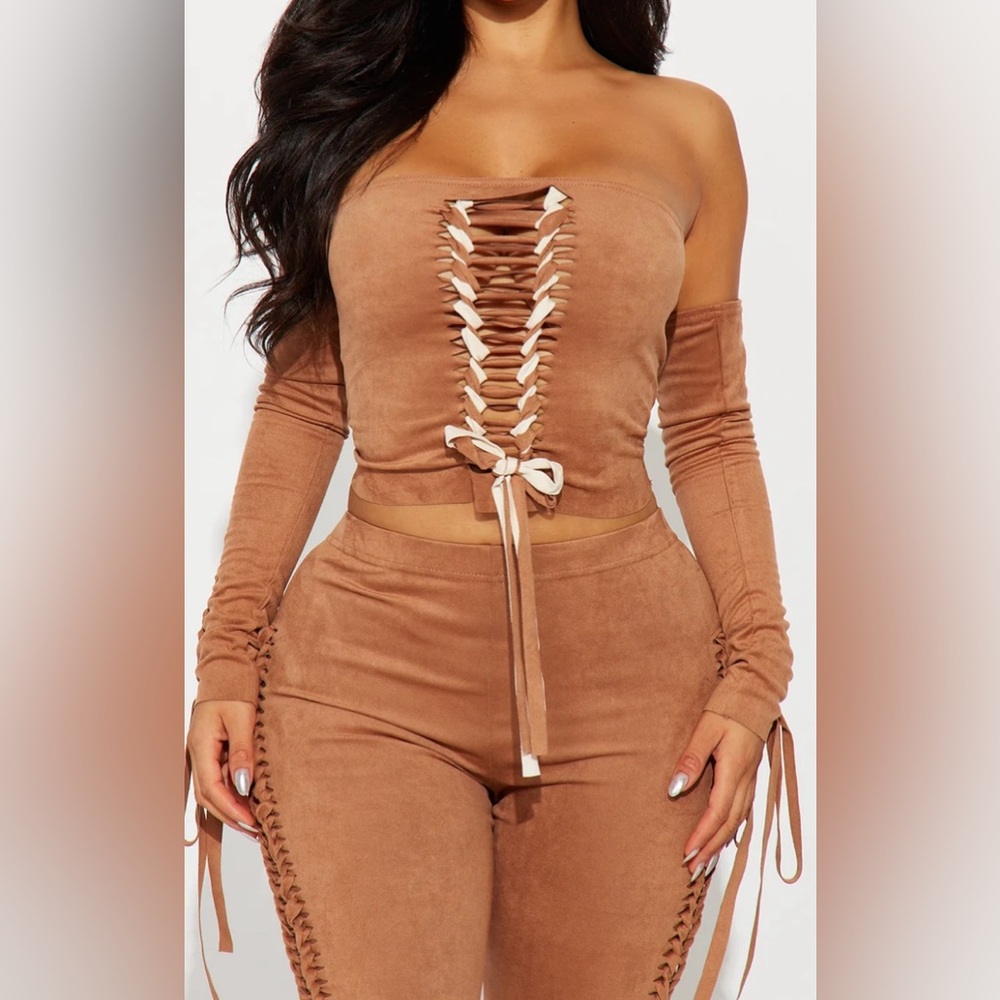 4 piece Faux Suede laced pant set Mocha Size L NWT - Picture 3 of 4